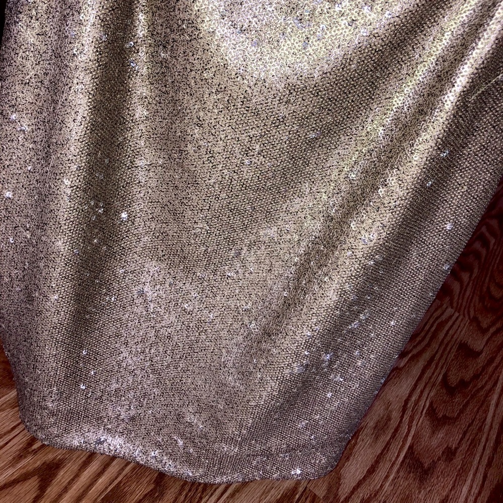 Sequin top - Picture 2 of 3